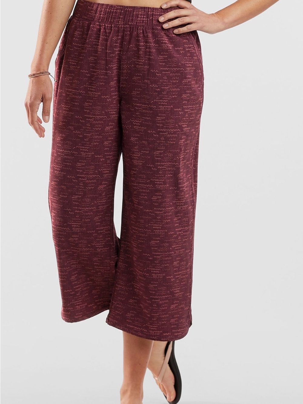 Title 9 Slaycation Cropped Pants